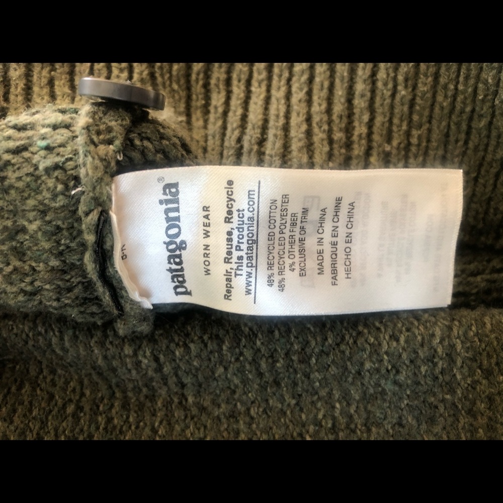 Two Patagonia Men’s Off Country Pullovers - Picture 5 of 5